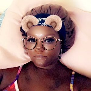 Meet your Posher, Nesha